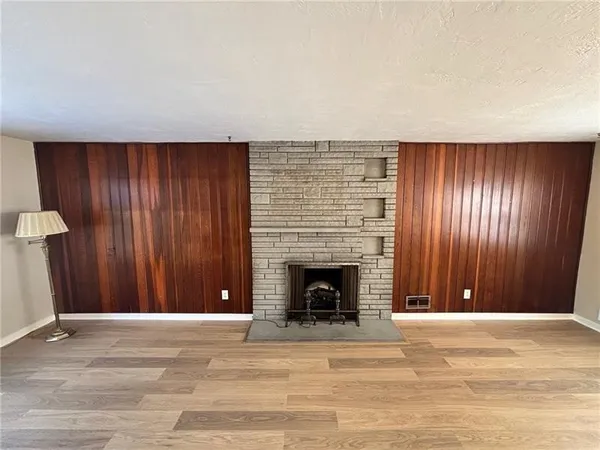 $2,300 | 330 Long Drive, Pittsburgh, PA 15241