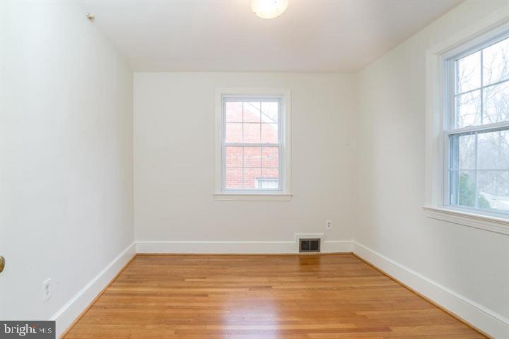 1667 Primrose Road Northwest Washington, DC 20012 - Photo 16 of 28