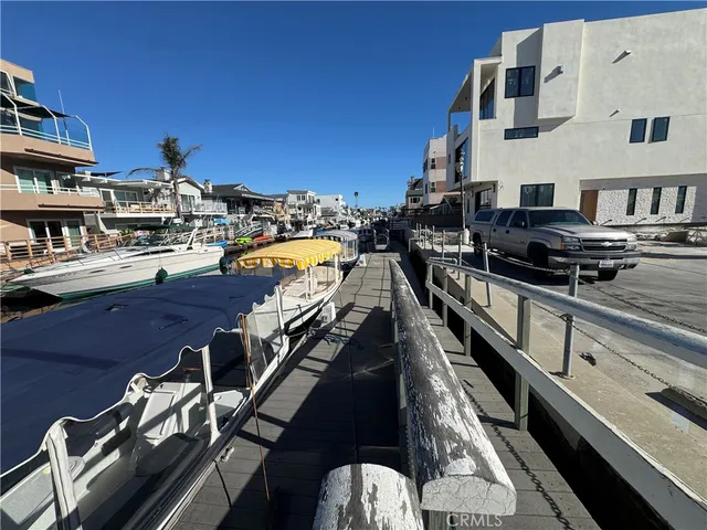 $2,100,000 | 16746 Pacific Coast Highway, Huntington Beach, CA 90742