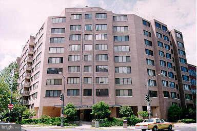 2201 L Street Northwest, Unit 820 Washington, DC 20037 - Photo 1 of 12 front view of a building