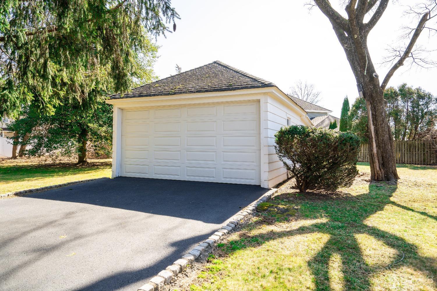 330 Franklin Road North Brunswick, NJ 08902 - Photo 35 of 36 Gallery Image 35