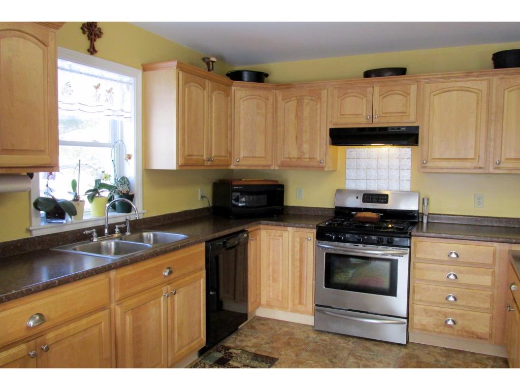 408 Getz Road Williamstown, VT 05679 - Photo 6 of 36