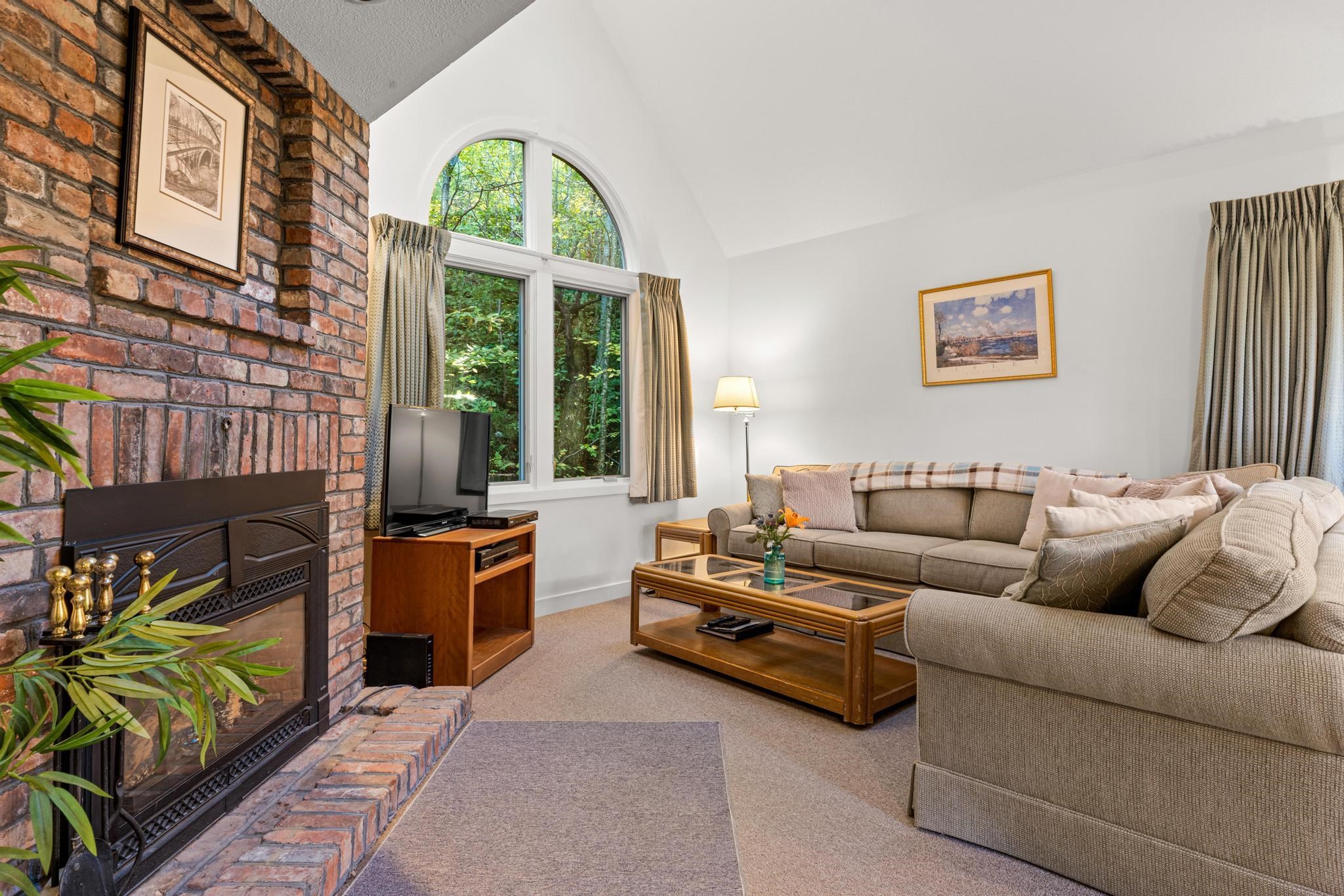 788 East Mountain Road, Unit D6 Killington, VT 05751 - Photo 32 of 37 Gallery Image 32