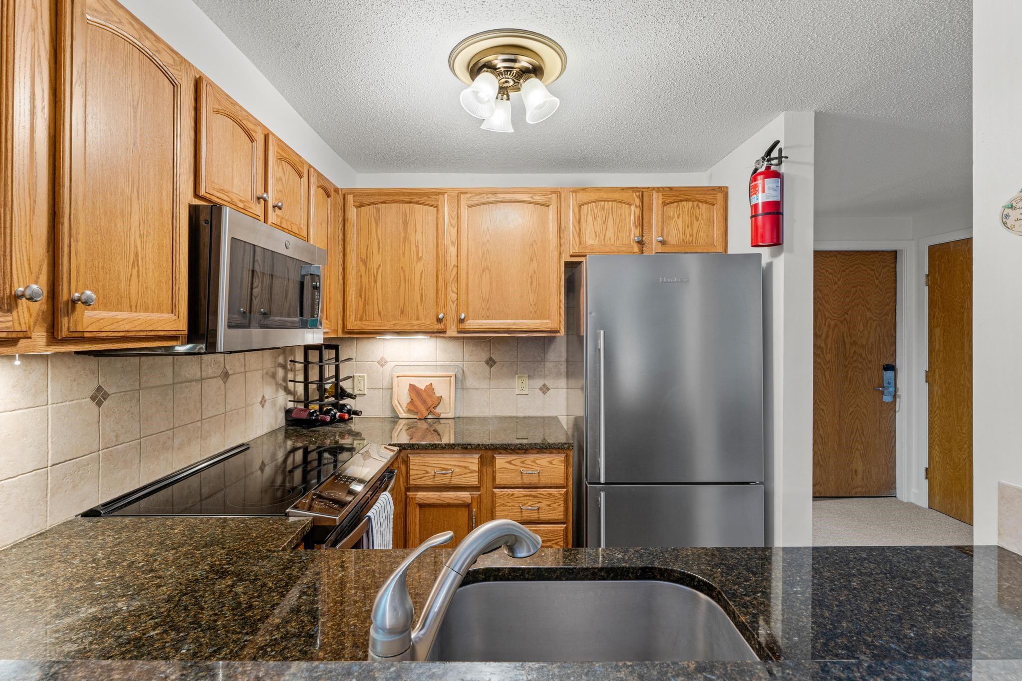 788 East Mountain Road, Unit D6 Killington, VT 05751 - Photo 5 of 37 Gallery Image 5