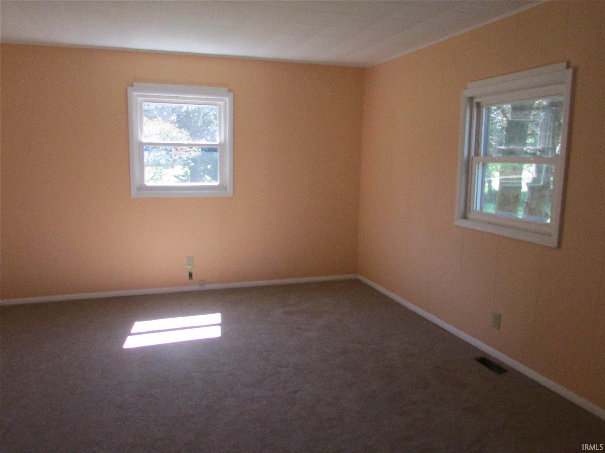 1547 Meridian Road Mitchell, IN 47446 - Photo 10 of 17