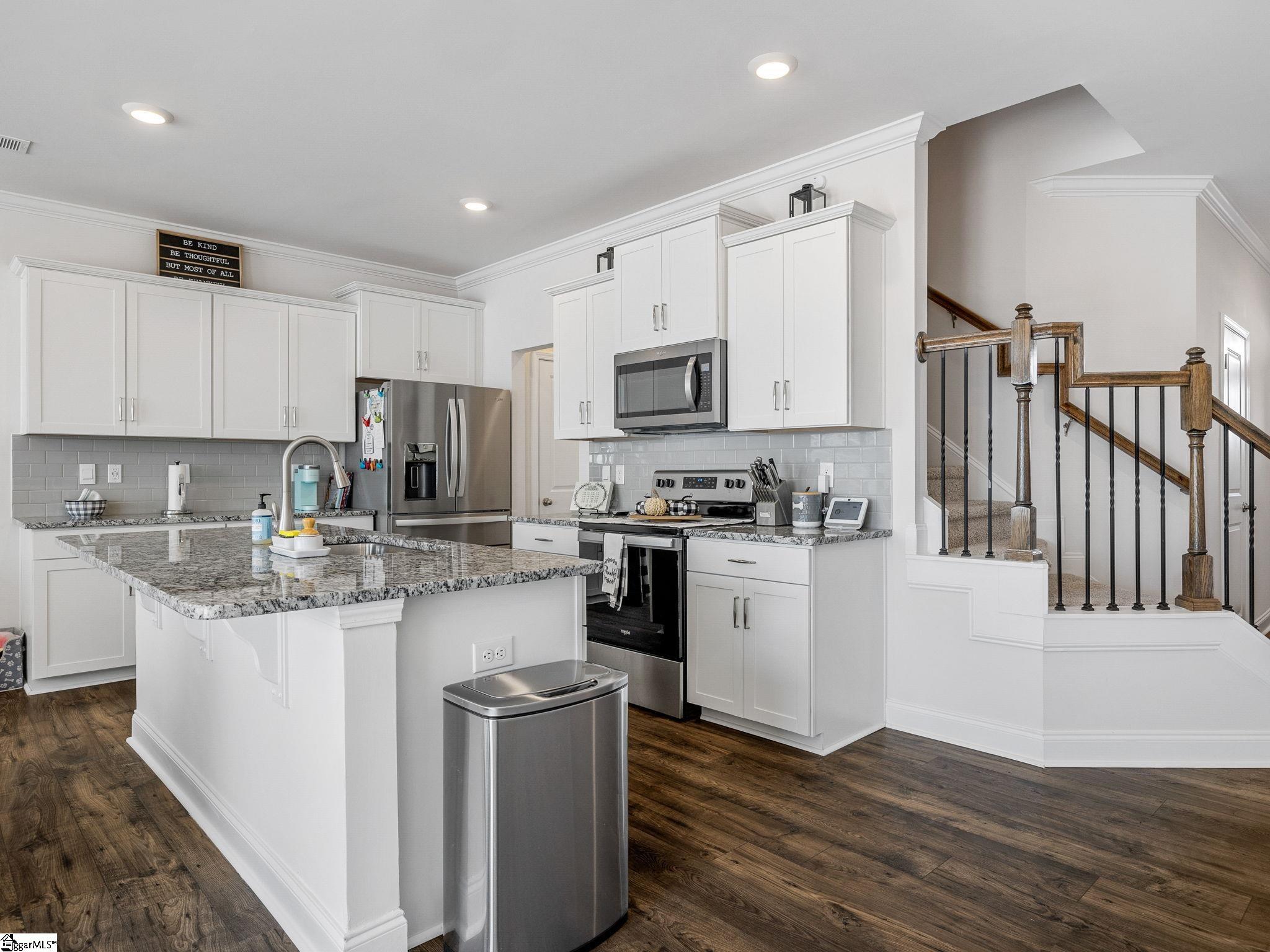 202 Planters Place Greer, SC 29650 - Photo 6 of 26 Gallery Image 6