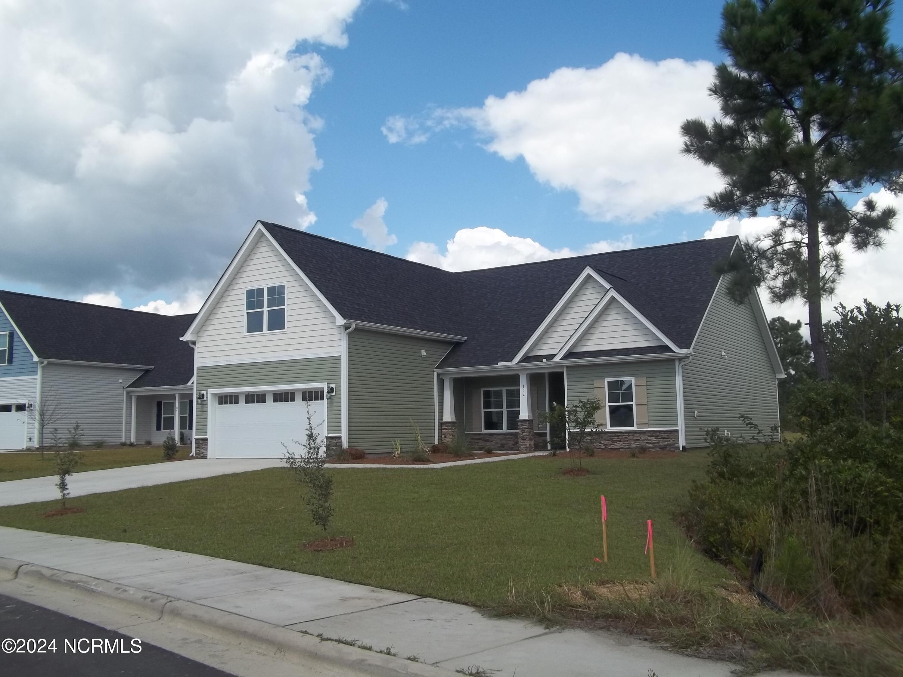 102 Paver Lane Hampstead, NC 28443 - Photo 3 of 48 100_5681