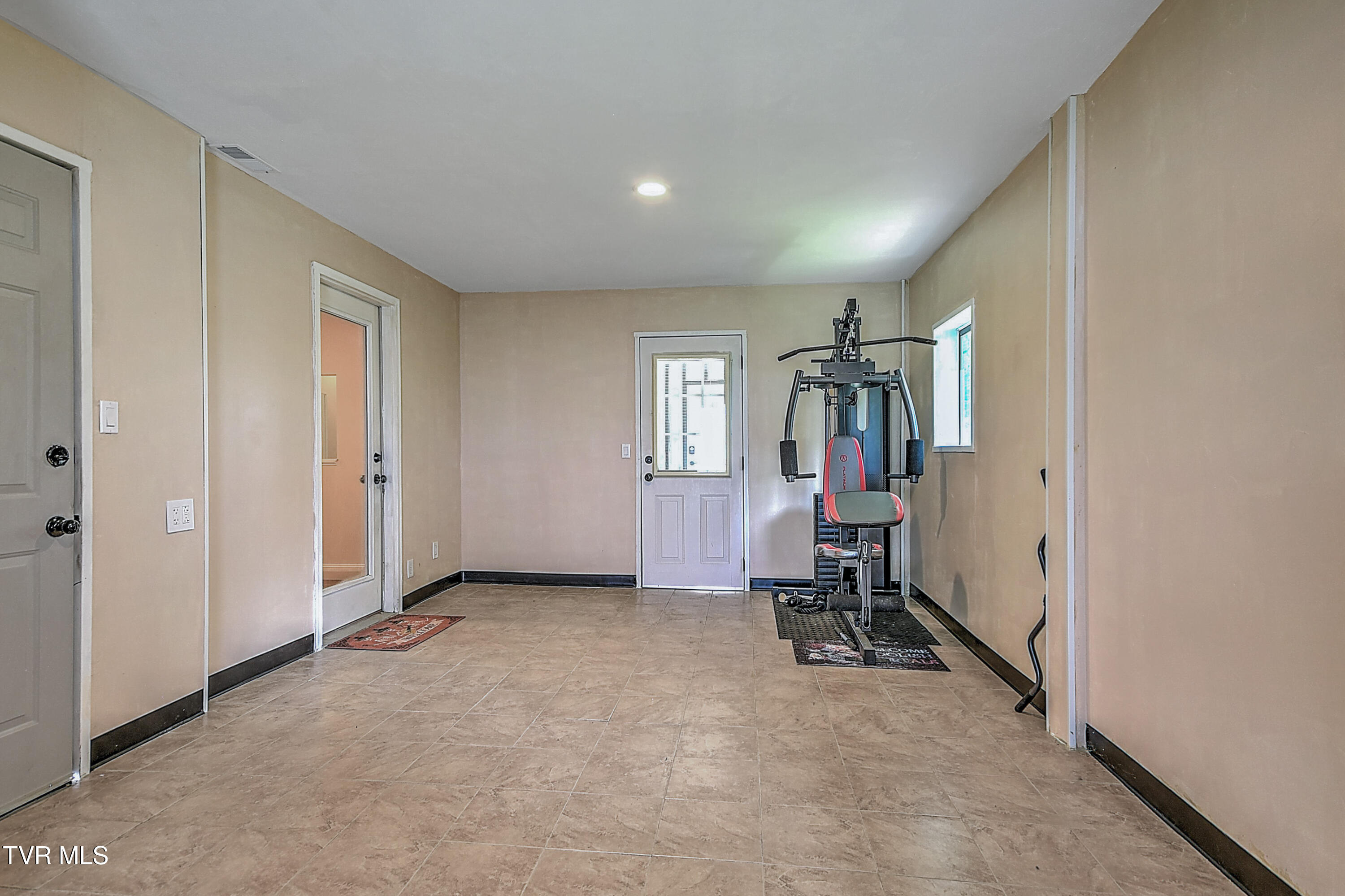 107 Springview Drive Gray, TN 37615 - Photo 7 of 44 64BC6A7A-AAF2-4F85-93A9-798D25A3449C