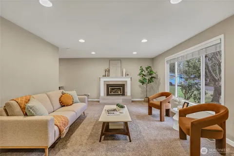 $795,000 | 16387 129th Avenue Southeast, Renton, WA 98058