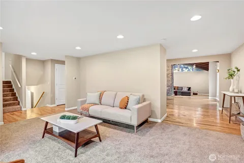 $795,000 | 16387 129th Avenue Southeast, Renton, WA 98058