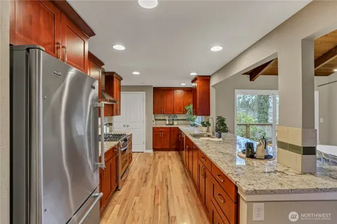 $795,000 | 16387 129th Avenue Southeast, Renton, WA 98058