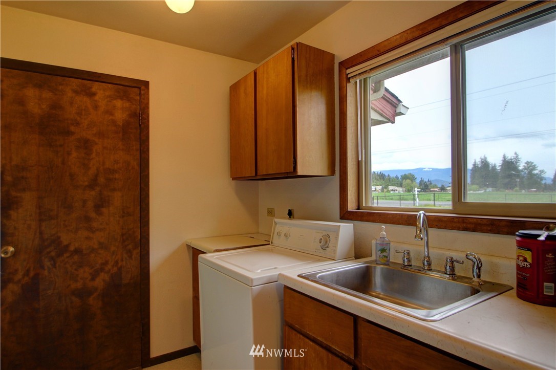 9598 Avon Allen Road Bow, WA 98232 - Photo 14 of 21 Gallery Image 14