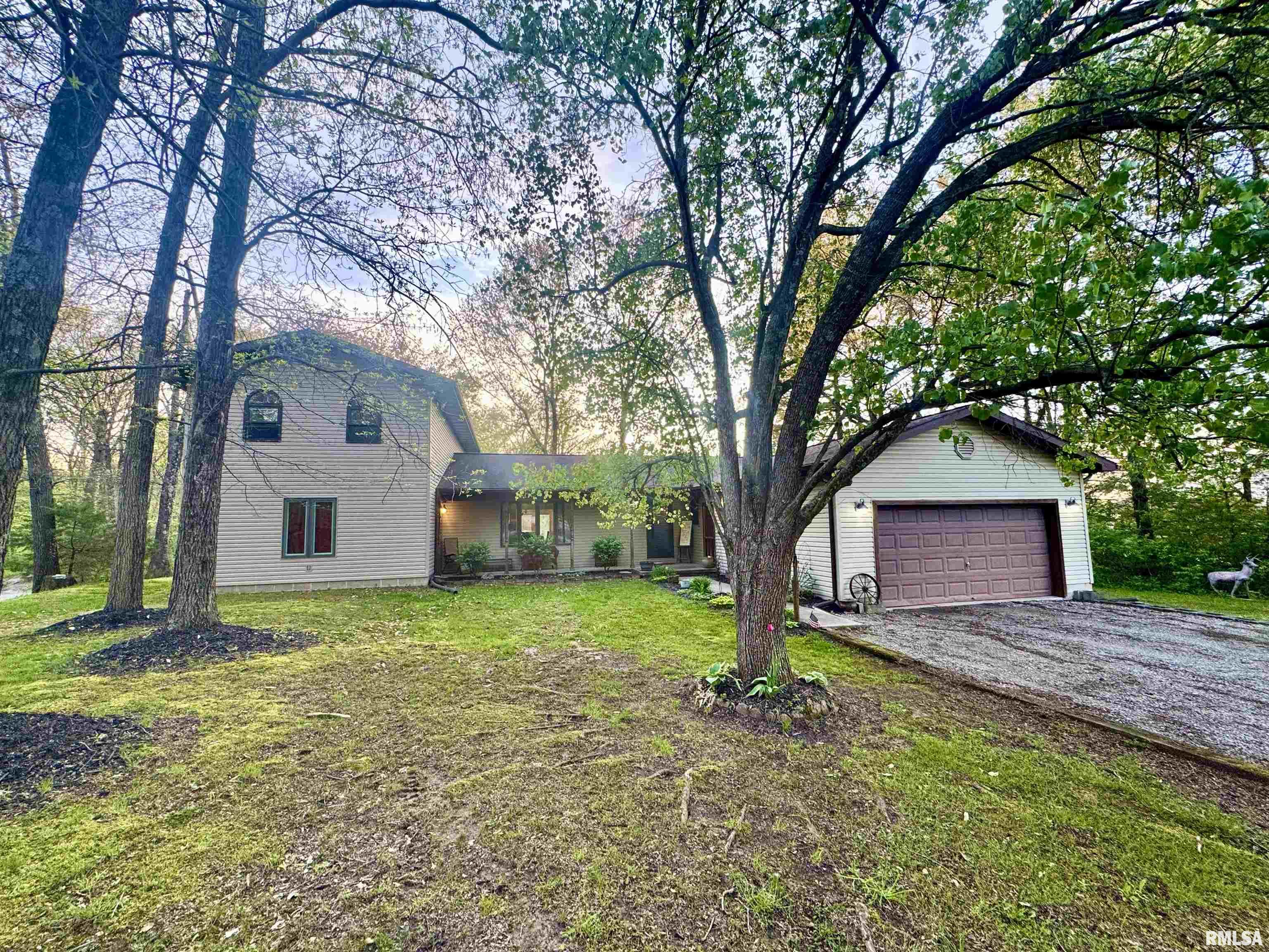 15013 Circle M Road Sesser, IL 62884 - Photo 1 of 34