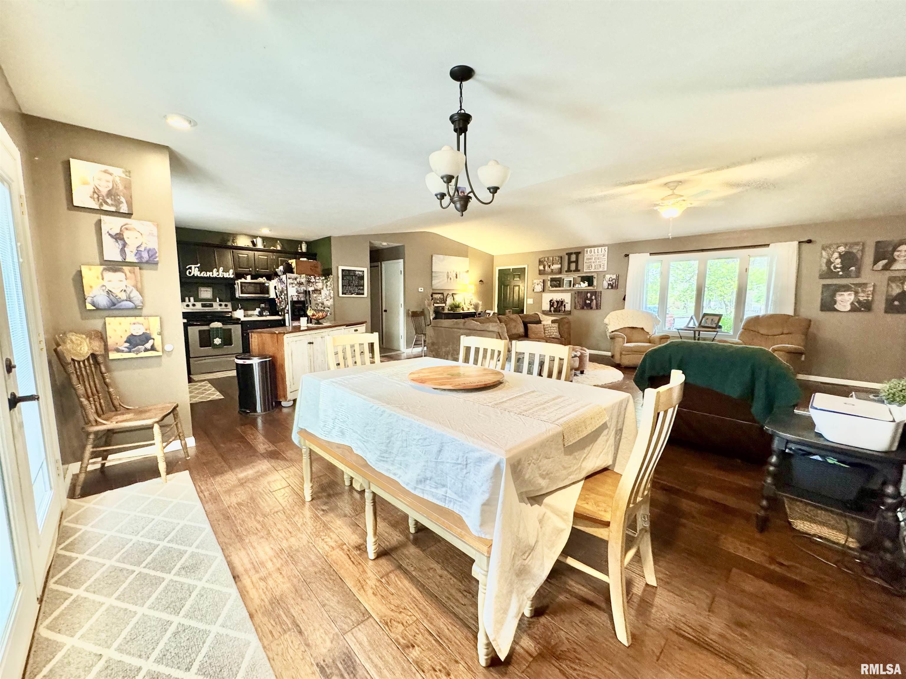 15013 Circle M Road Sesser, IL 62884 - Photo 11 of 34
