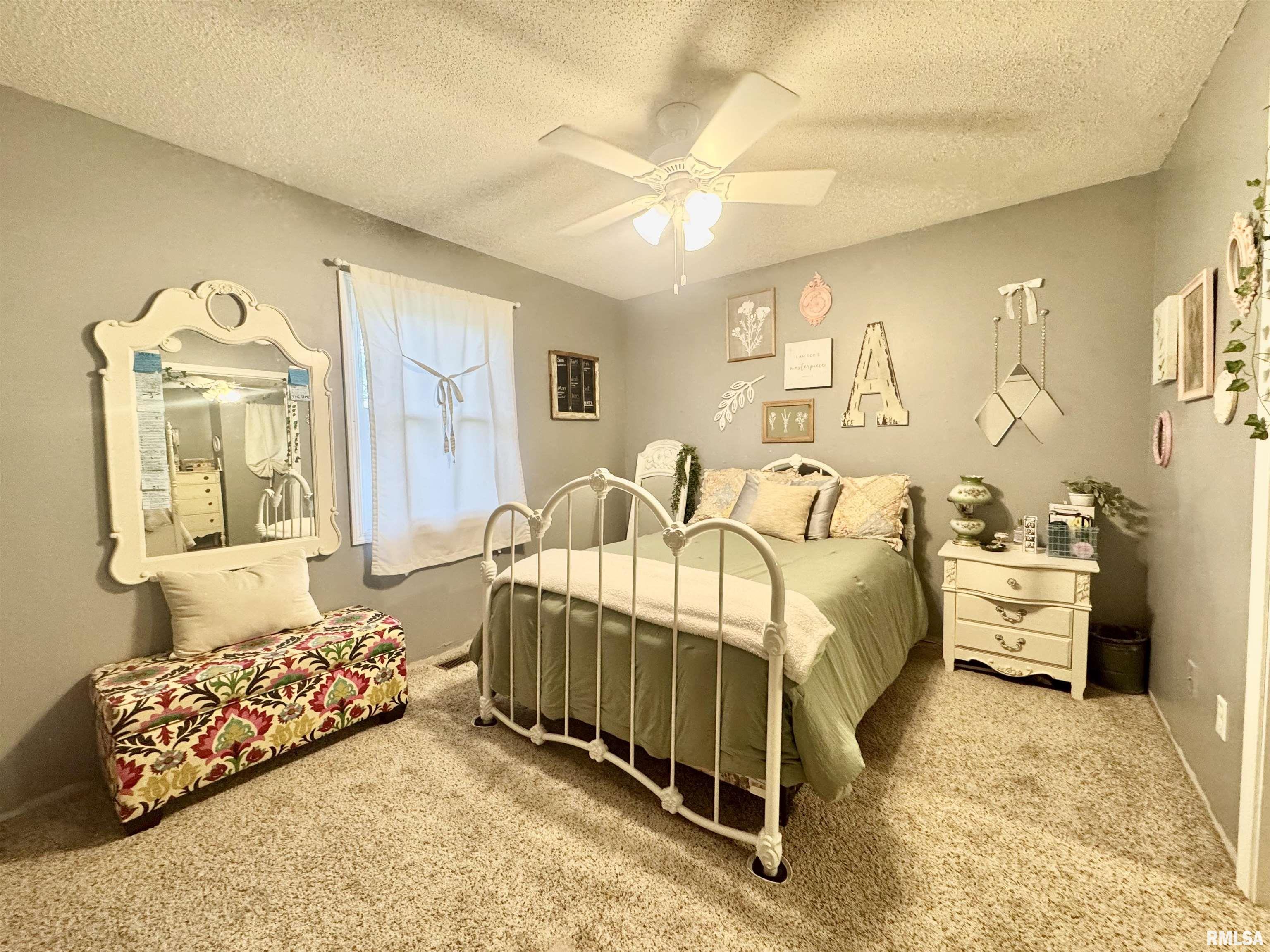 15013 Circle M Road Sesser, IL 62884 - Photo 17 of 34
