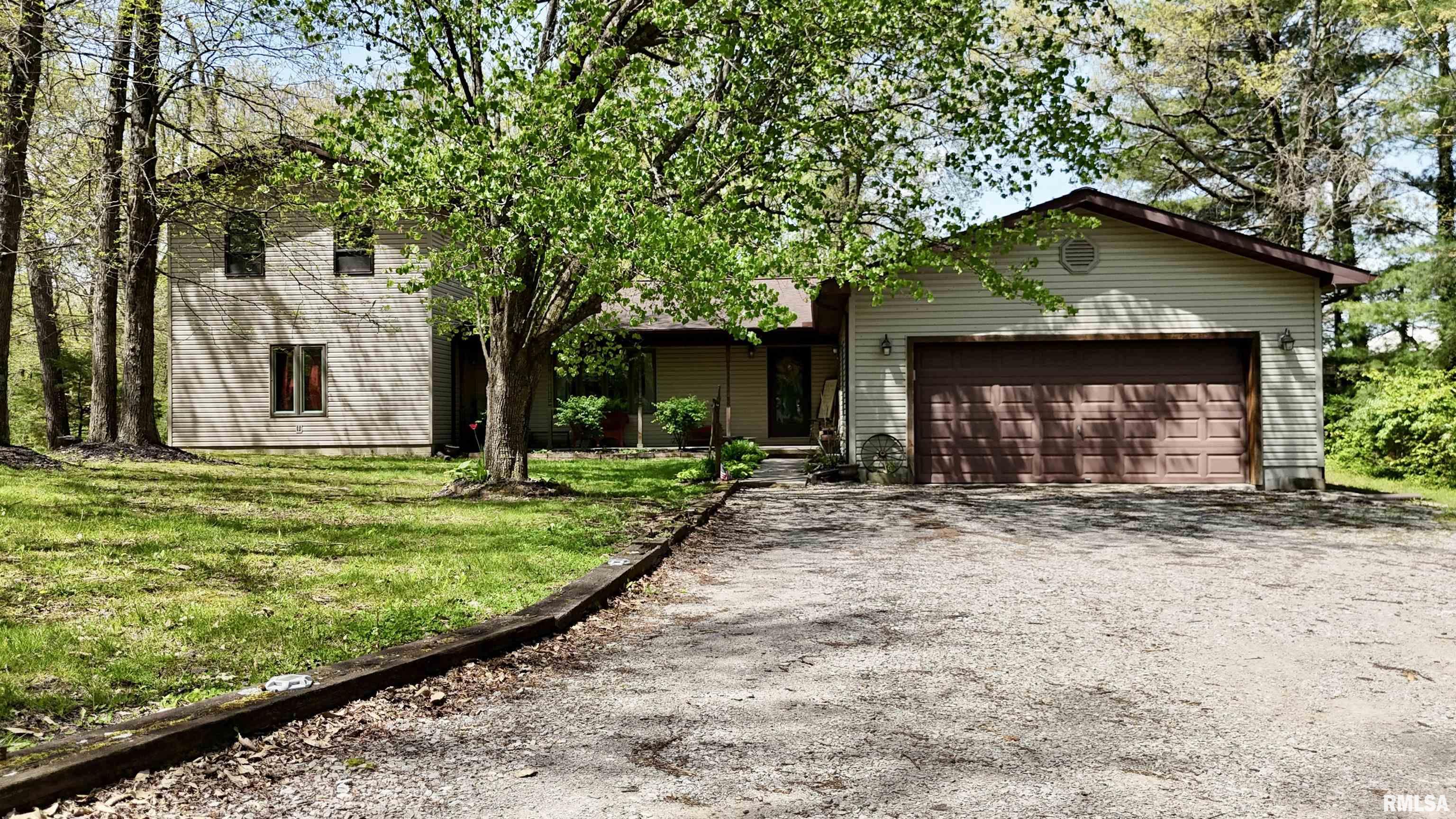 15013 Circle M Road Sesser, IL 62884 - Photo 3 of 34