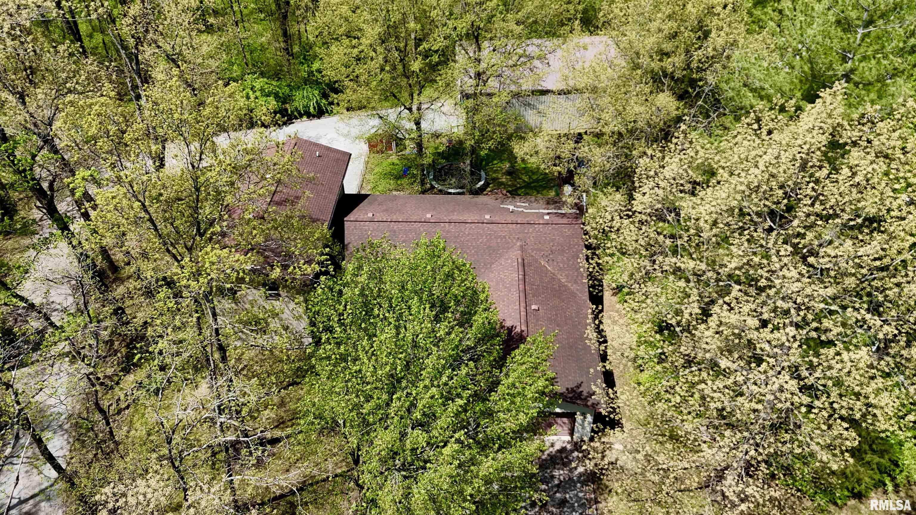 15013 Circle M Road Sesser, IL 62884 - Photo 4 of 34