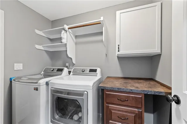 $584,900 | 9539 North Kentucky Avenue, Kansas City, MO 64157