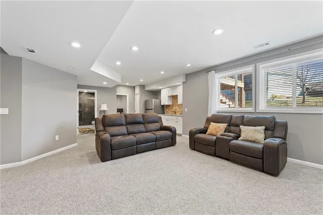 $584,900 | 9539 North Kentucky Avenue, Kansas City, MO 64157