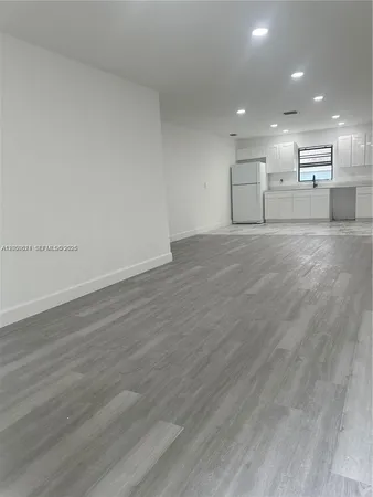 $3,000 | 6560 Southwest 49th Street, Unit 1, Davie, FL 33314