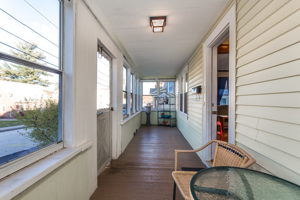21 Ekman Street Worcester, MA 01607 - Photo 7 of 28 Gallery Image 7