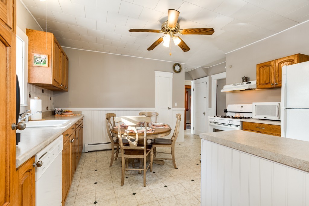 21 Ekman Street Worcester, MA 01607 - Photo 8 of 28 Gallery Image 8