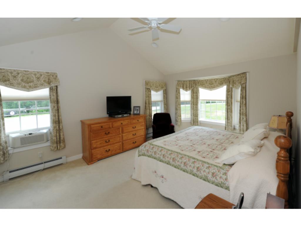 54 Union Road Stratham, NH 03885 - Photo 11 of 23
