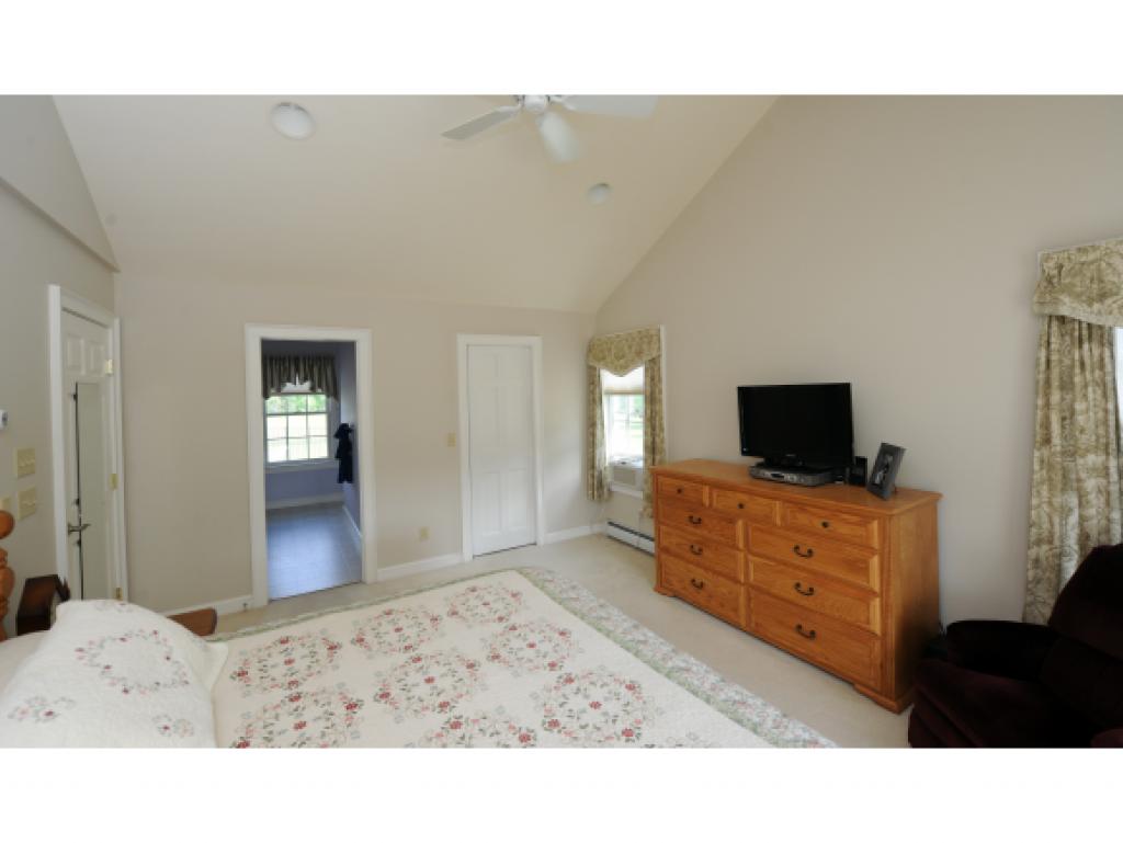54 Union Road Stratham, NH 03885 - Photo 12 of 23