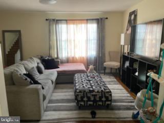 208 Sycamore Road Reading, PA 19611 - Photo 3 of 21