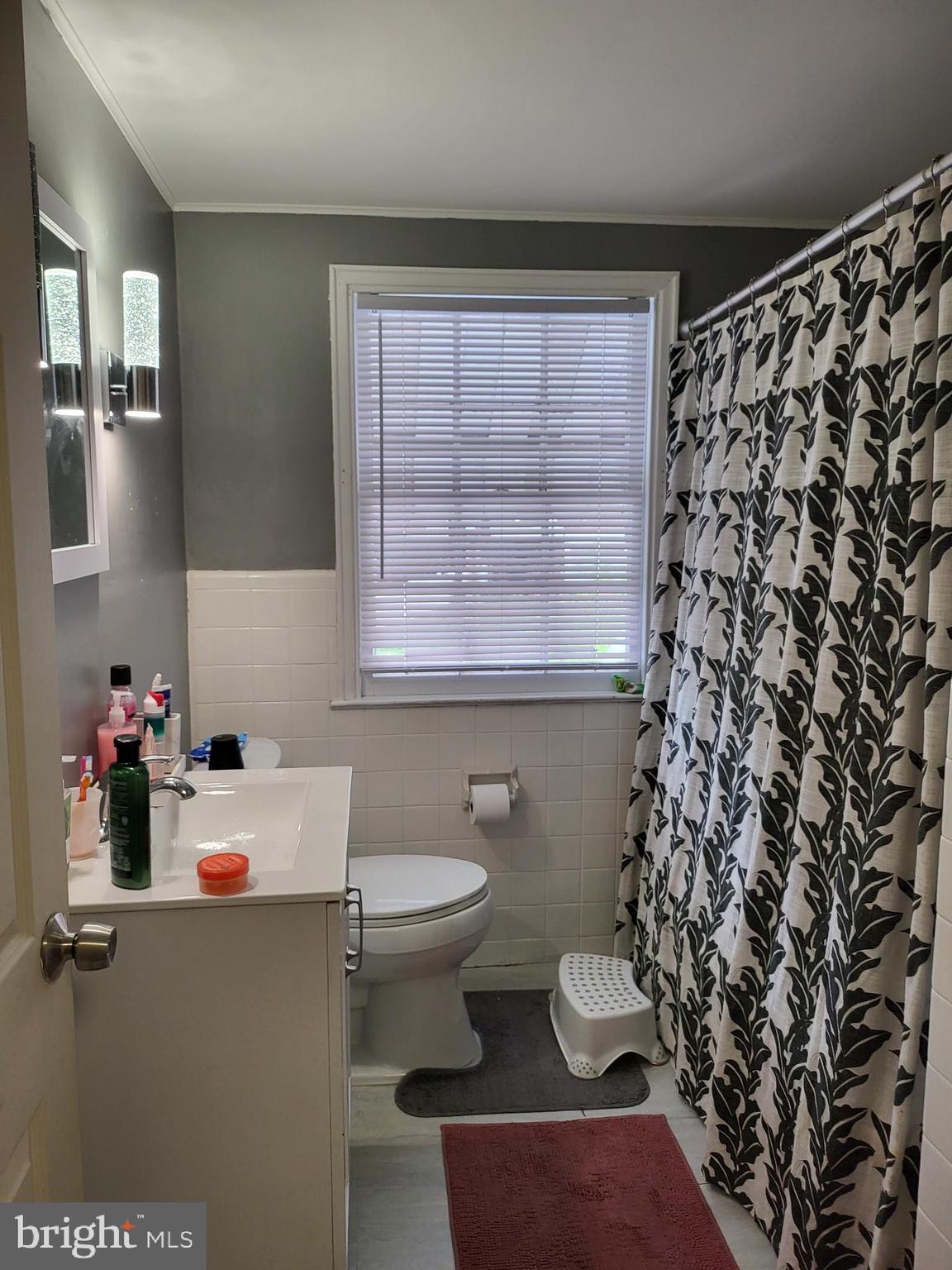 208 Sycamore Road Reading, PA 19611 - Photo 8 of 21