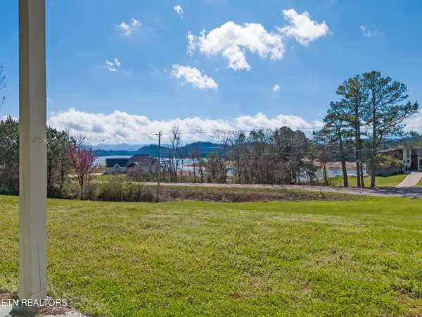 $839,900 | 2020 Ranch Road, Dandridge, TN 37725