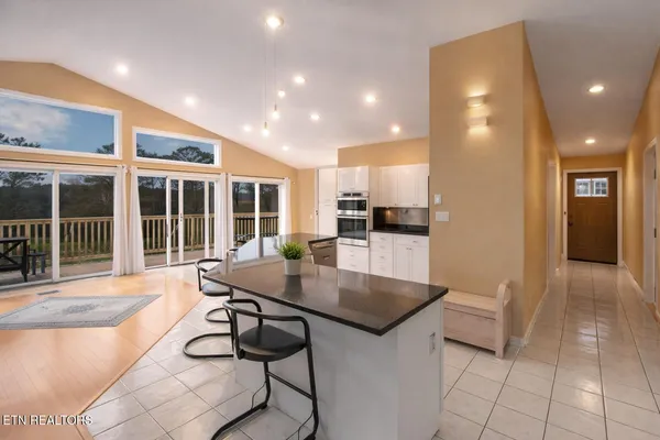 $839,900 | 2020 Ranch Road, Dandridge, TN 37725