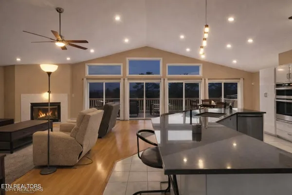 $839,900 | 2020 Ranch Road, Dandridge, TN 37725