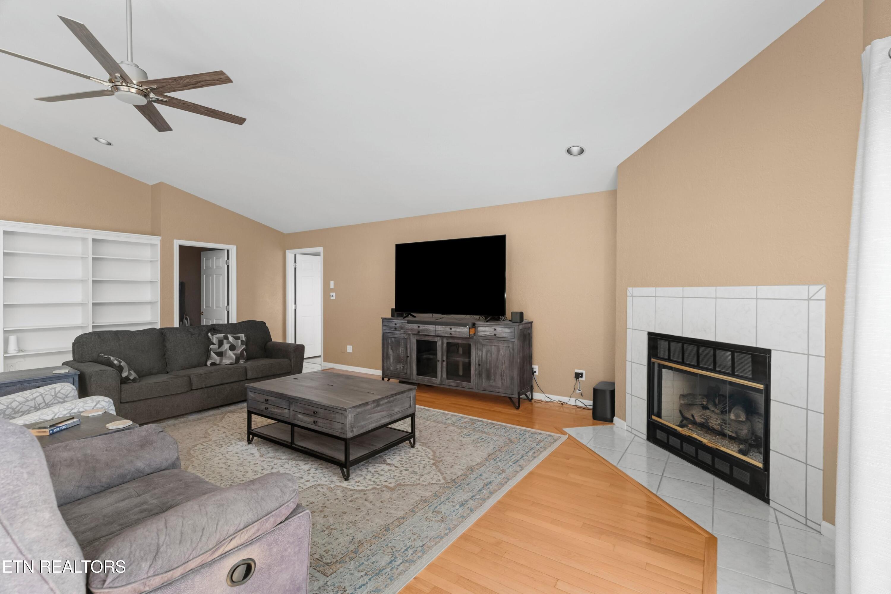 2020 Ranch Road Dandridge, TN 37725 - Photo 27 of 59 007-2020RanchRoad-Dandridge-TN-37725-SMA