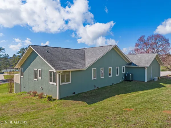 $839,900 | 2020 Ranch Road, Dandridge, TN 37725