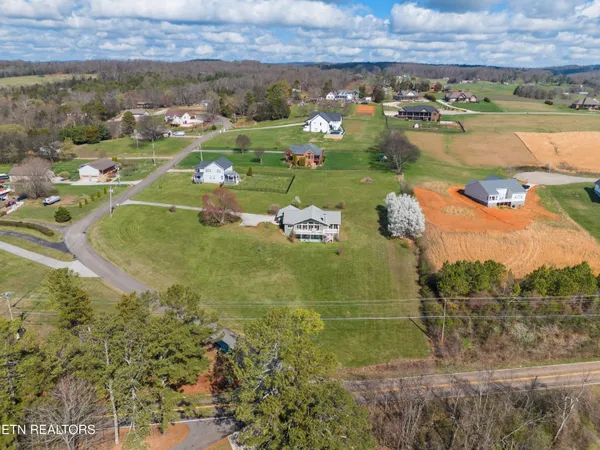 $839,900 | 2020 Ranch Road, Dandridge, TN 37725