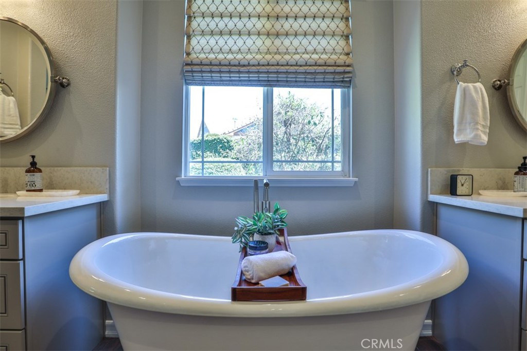 12619 Rustic Oak Court Rancho Cucamonga, CA 91739 - Photo 39 of 75 Primary bathroom soaking tub