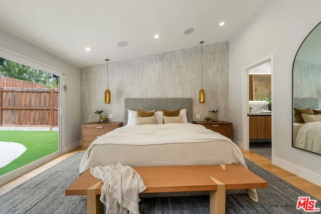 $2,099,000 | 20748 Burbank Boulevard, Woodland Hills, CA 91367