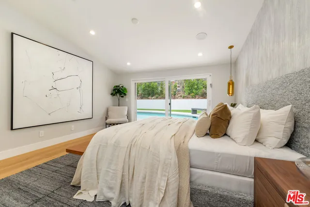 $2,099,000 | 20748 Burbank Boulevard, Woodland Hills, CA 91367