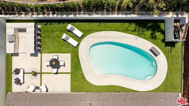 $2,099,000 | 20748 Burbank Boulevard, Woodland Hills, CA 91367