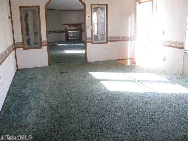 4724 Cashatt Road Trinity, NC 27370 - Photo 9 of 10 Living Room.