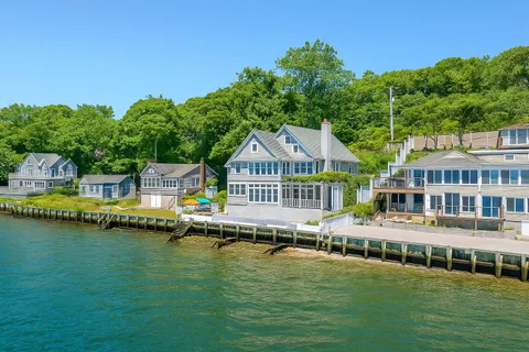 $4,995,000 | 3645 Noyack Road, Sag Harbor, NY 11963