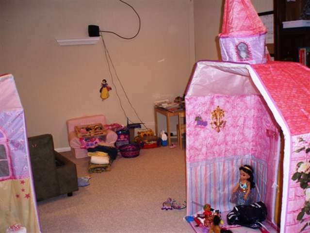 430 Miller Avenue Rochester, MI 48307 - Photo 9 of 12 31014902-8.JPG