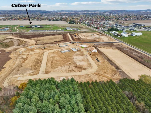 $643,900 | 139 Goldenrod, Unit LOT 18, Prairie du Sac, WI 53578