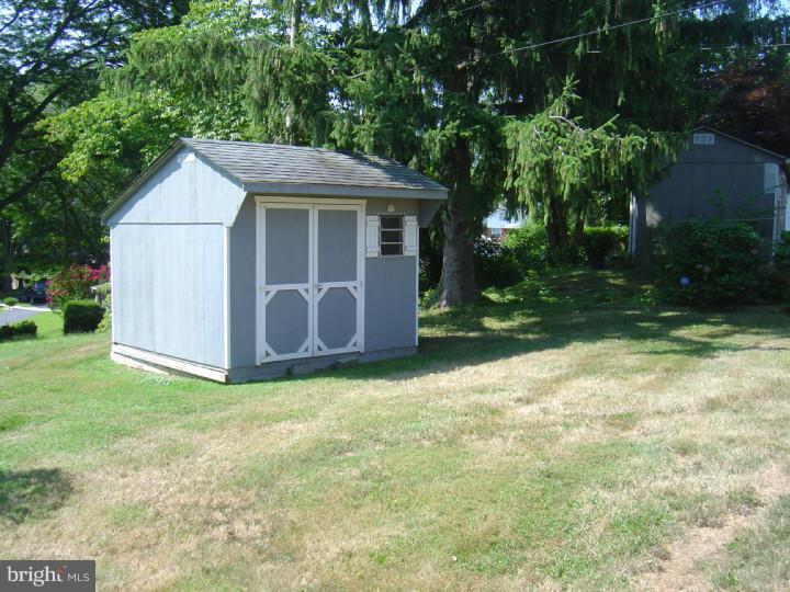 617 Cambridge Road Brookhaven, PA 19015 - Photo 16 of 18 Storage Shed