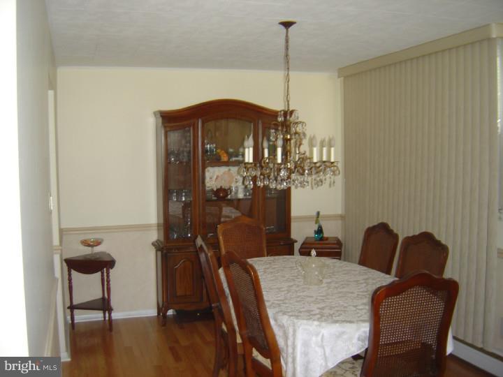 617 Cambridge Road Brookhaven, PA 19015 - Photo 8 of 18 Dining Room