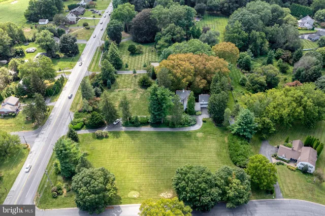 $925,000 | 2005 Millersville Pike, Lancaster, PA 17603