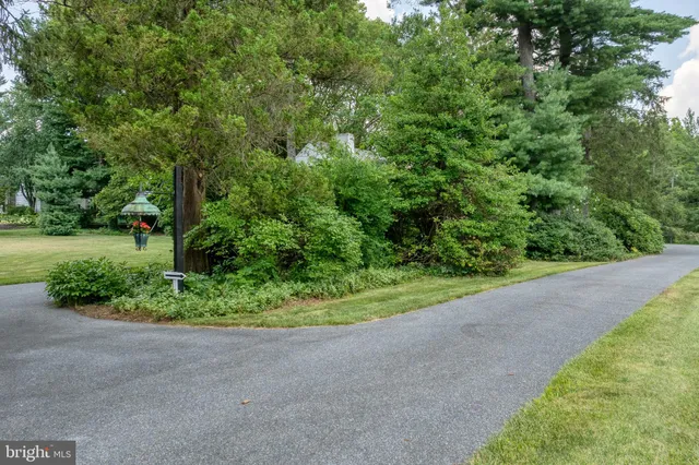 $925,000 | 2005 Millersville Pike, Lancaster, PA 17603