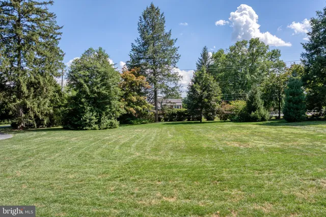 $925,000 | 2005 Millersville Pike, Lancaster, PA 17603