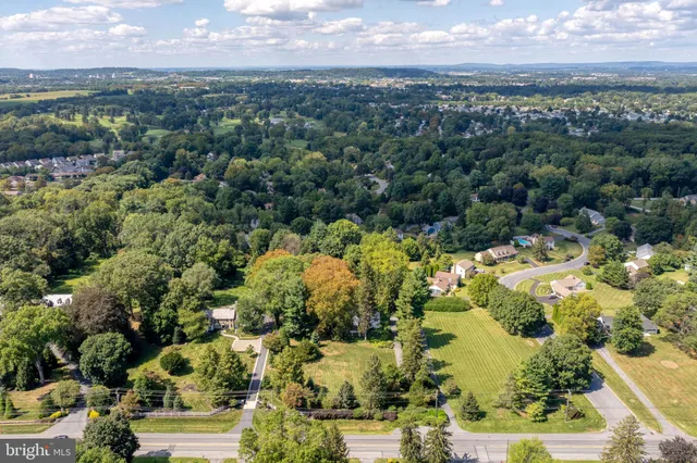 $925,000 | 2005 Millersville Pike, Lancaster, PA 17603